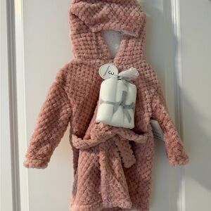 Cozy Kids Hooded Plush Robe - Pink - with 3 washcloths - 0-9 mo